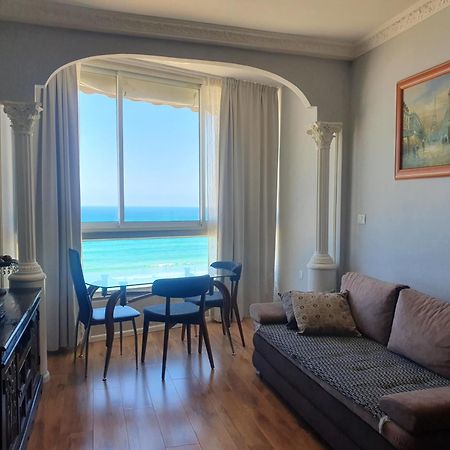 Sea View Deluxe Apartment Bat Yam Exterior photo