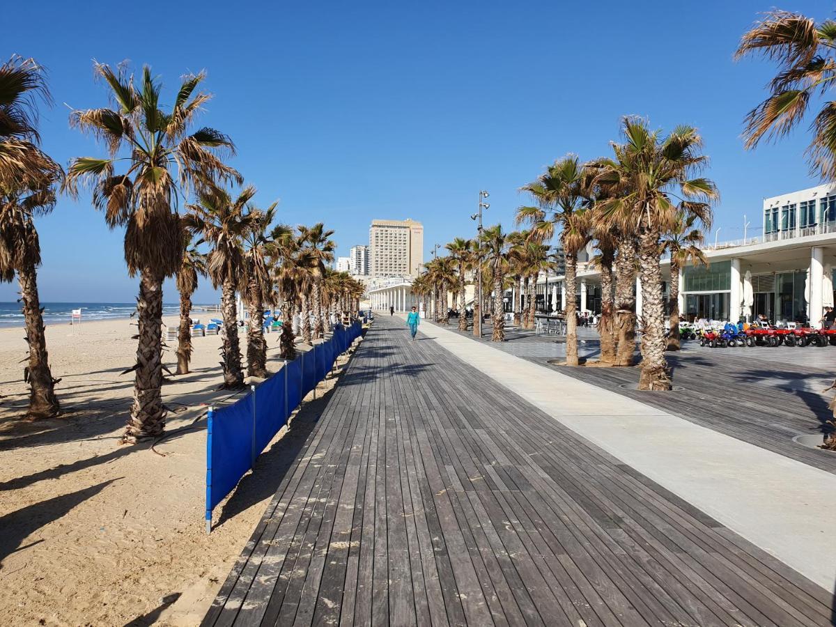 Sea View Deluxe Apartment Bat Yam Exterior photo