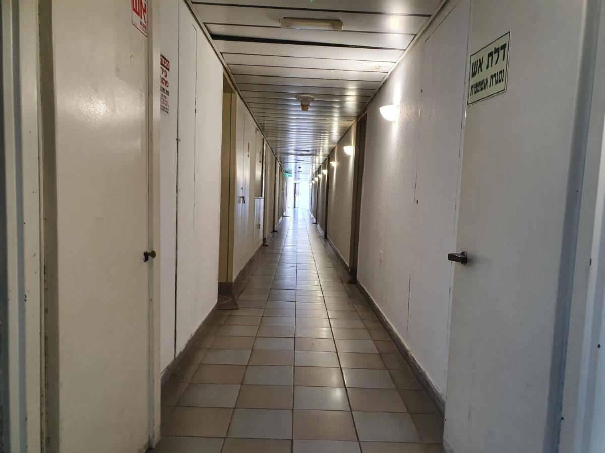 Sea View Deluxe Apartment Bat Yam Exterior photo