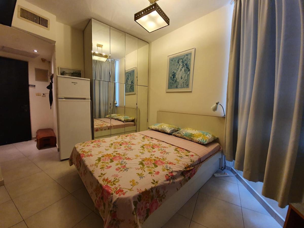 Sea View Deluxe Apartment Bat Yam Exterior photo