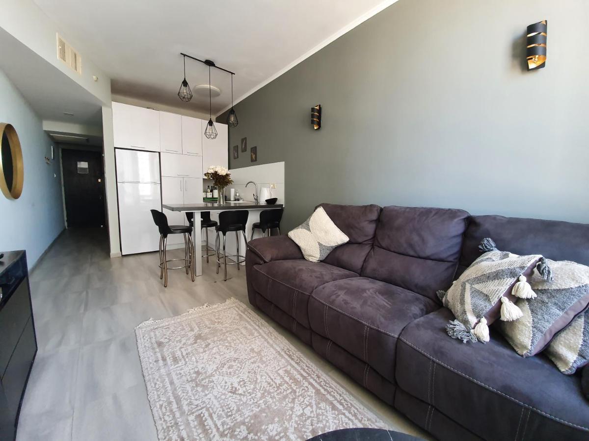 Sea View Deluxe Apartment Bat Yam Exterior photo