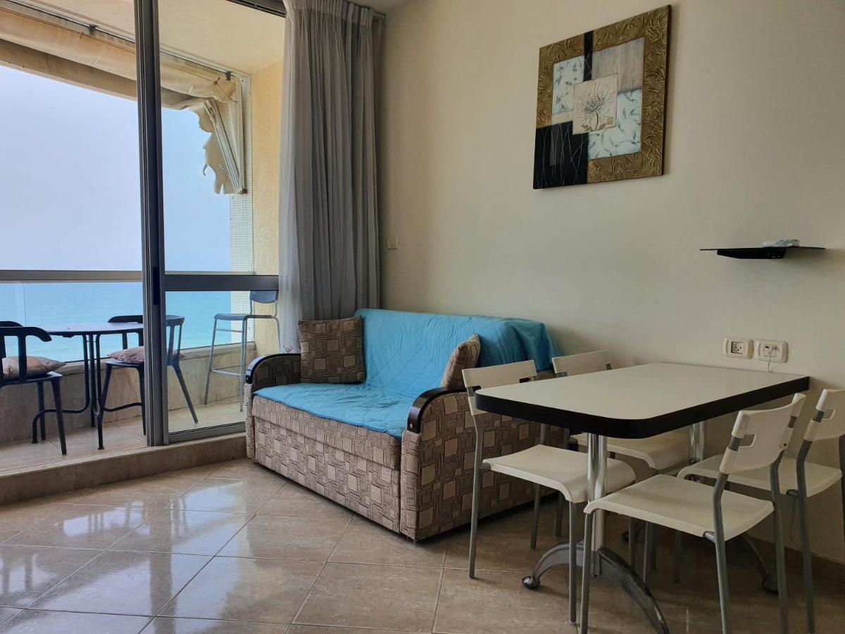 Sea View Deluxe Apartment Bat Yam Exterior photo