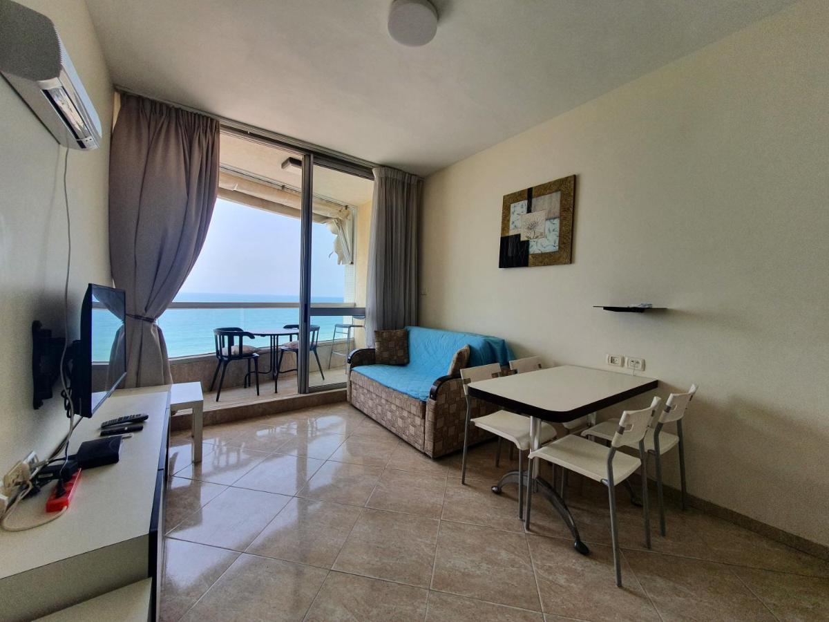 Sea View Deluxe Apartment Bat Yam Exterior photo