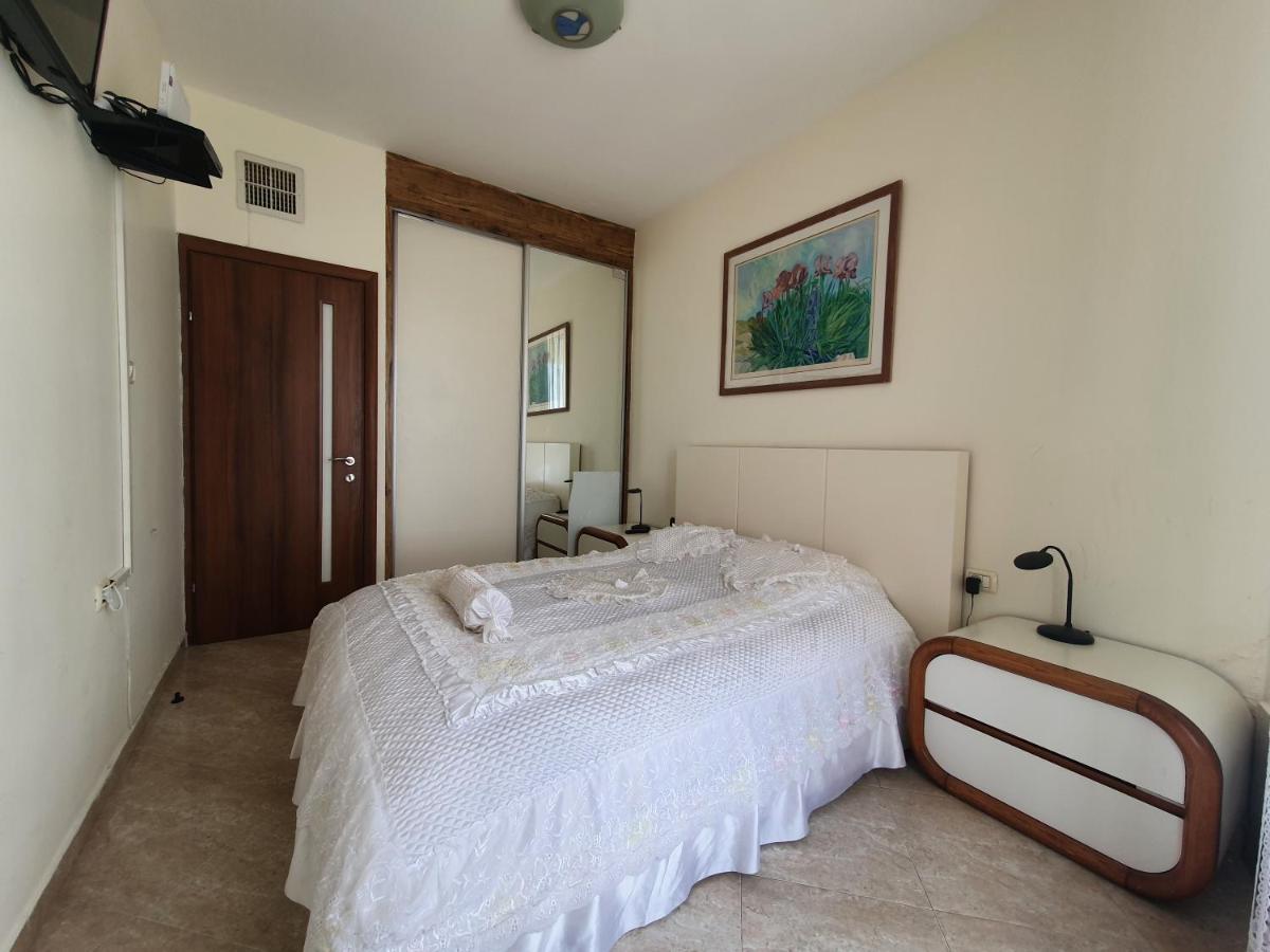 Sea View Deluxe Apartment Bat Yam Exterior photo