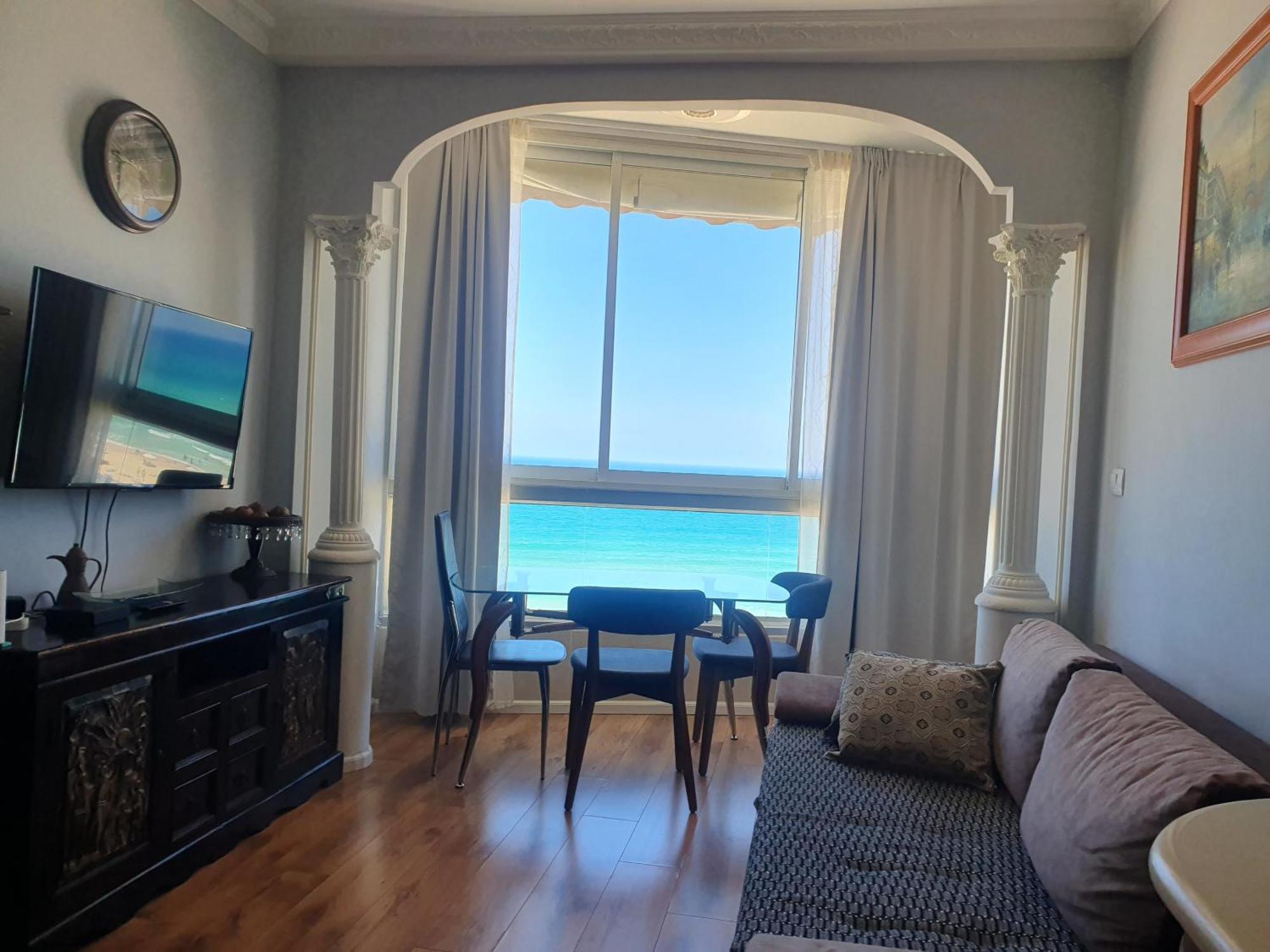 Sea View Deluxe Apartment Bat Yam Exterior photo